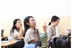 同學以英文提問