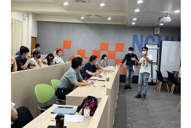 雙語教學推動資源中心邱主任說明整體推動策略