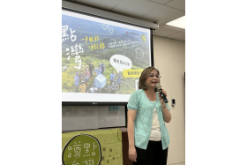 楊靜瑩學務長致詞